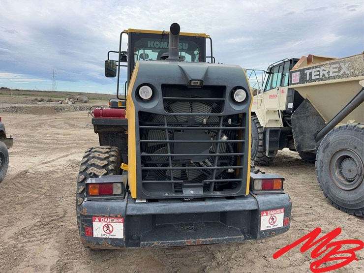 komatsu-wa270-image-12