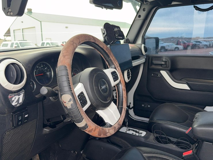 2014-jeep-wrangler-image-18