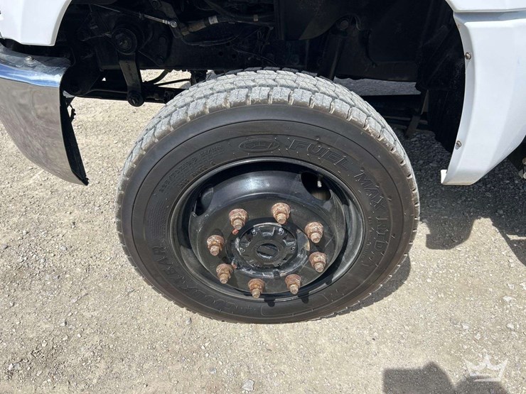 2022-chevrolet-silverado-6500hd-image-28