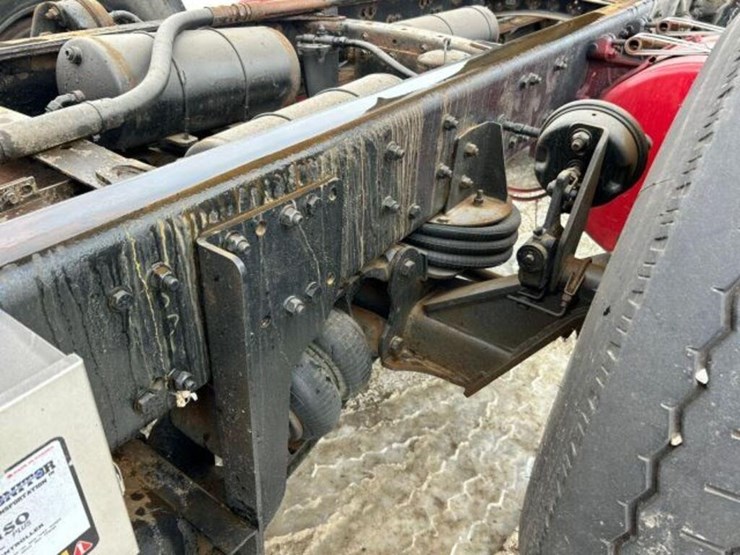 2017-western-star-4700-image-58