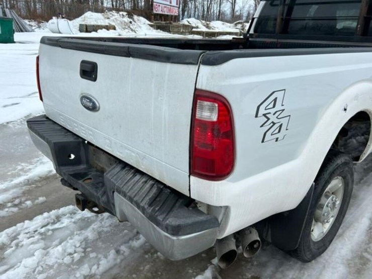 2011-ford-f350-image-51