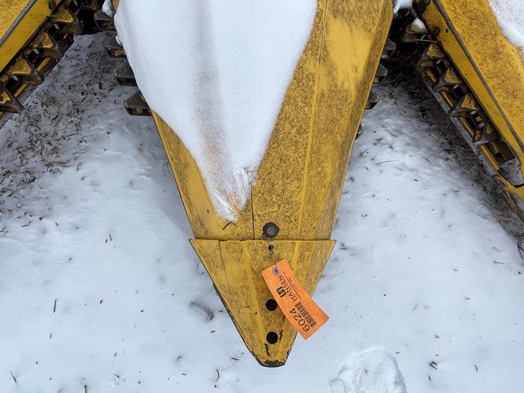 #6024-•-new-holland-(2)-row-corn-head-image-8