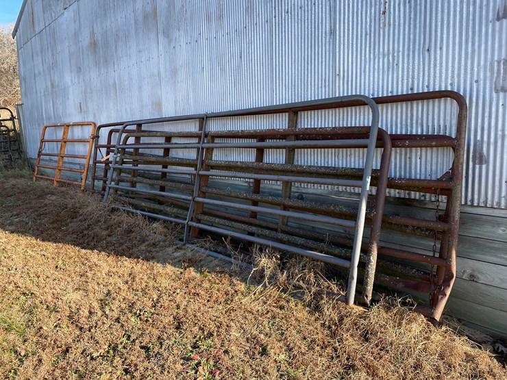 #6064-•-(5)-gates-image-2