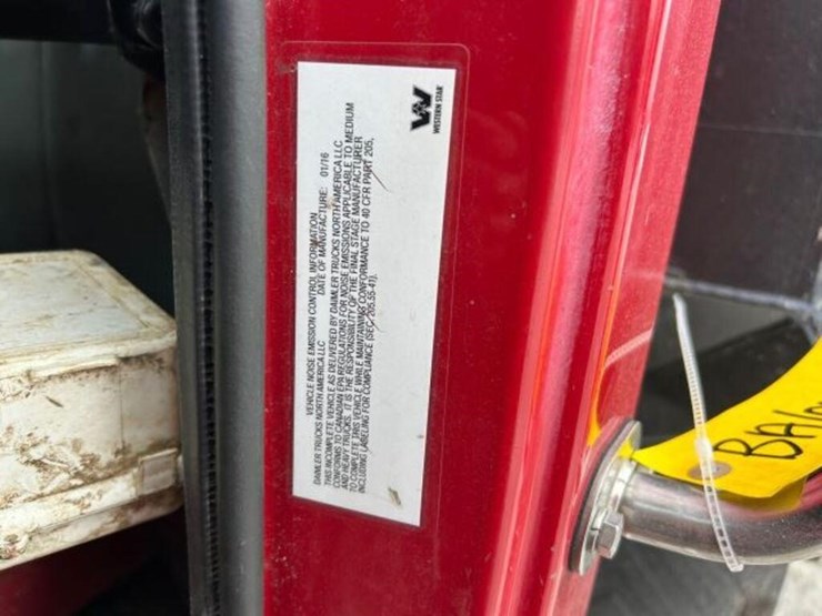 2017-western-star-4700-image-11