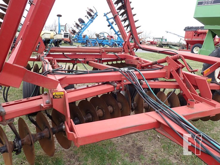 case-ih-3900-image-4