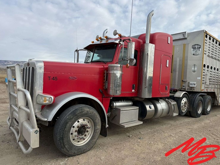 2013-peterbilt-388-image-1