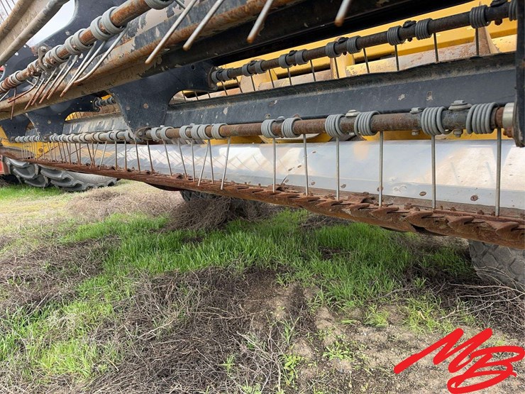 new-holland-h8040-image-17