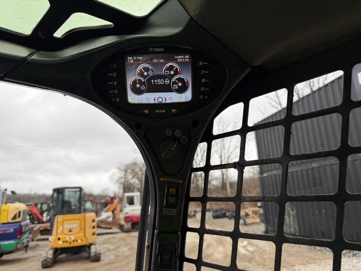 2018-bobcat-t590-image-22
