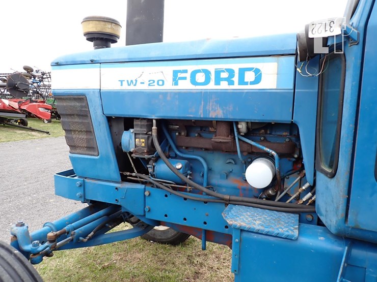 ford-tw20-image-13