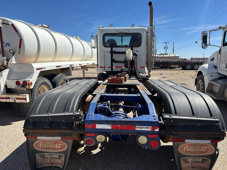 2012-peterbilt-386-image-6