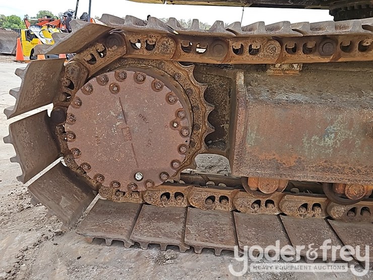 2003-komatsu-pc270-7-image-9