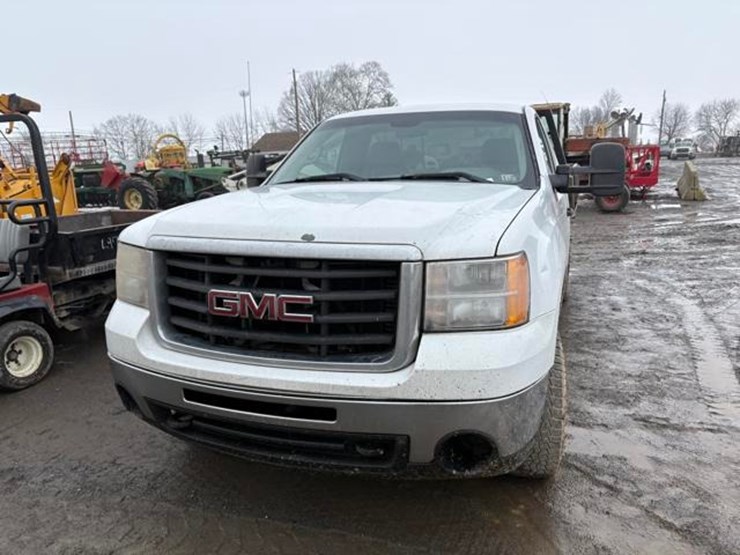 2008-gmc-2500-image-3