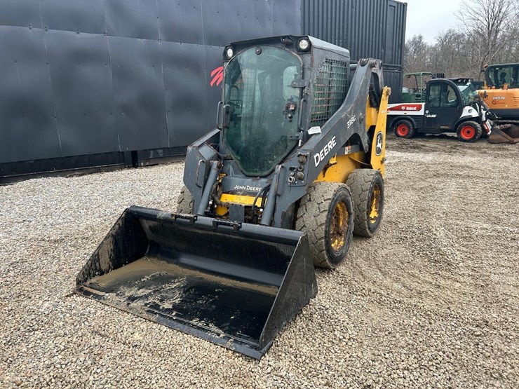 2020-deere-318g-image-8