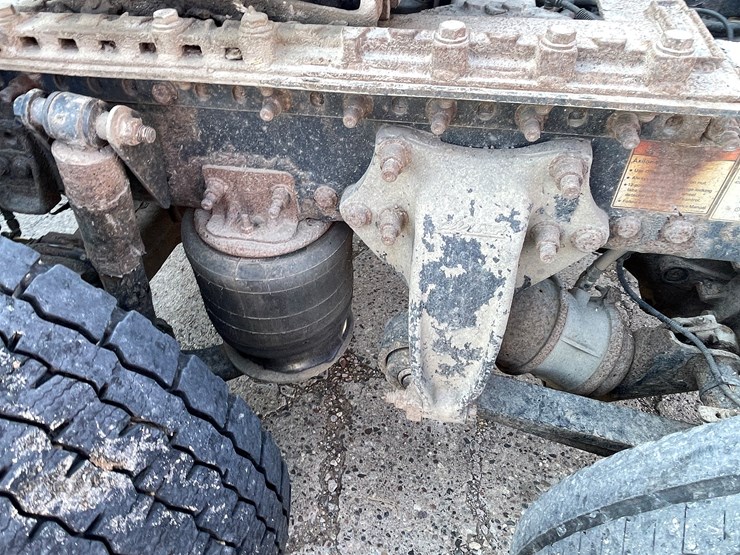 #6036-•-2009-freightliner-semi-(wi-title-in-delay)-image-19