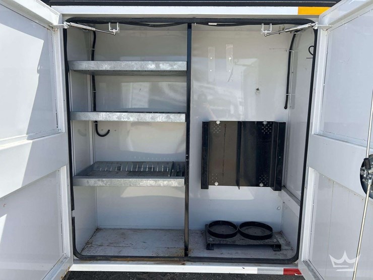 2022-chevrolet-silverado-6500hd-image-27