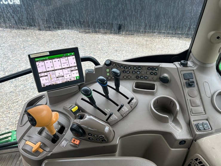 2019-john-deere-6155r-image-24
