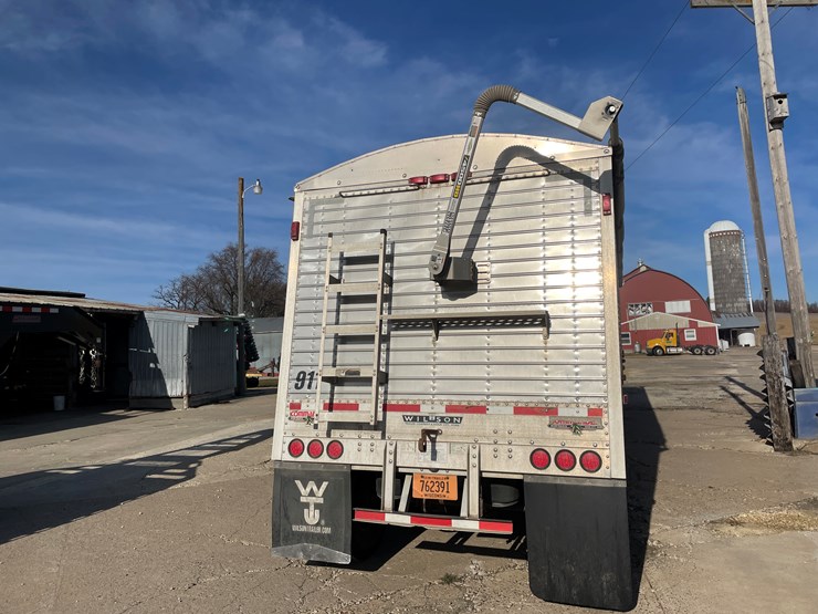 2011-wilson-hopper-bottom-image-7