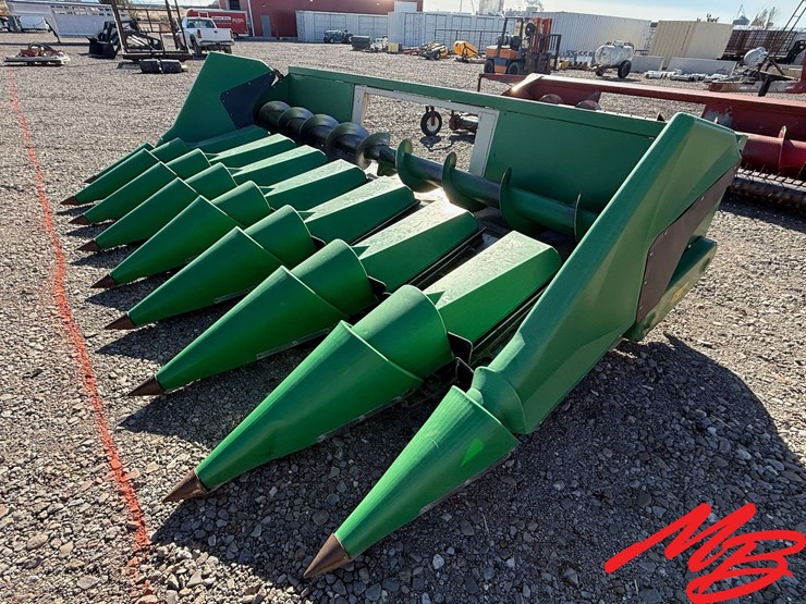 john-deere-8-image-2