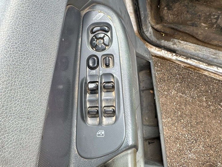 2010-dodge-ram-4500-image-19