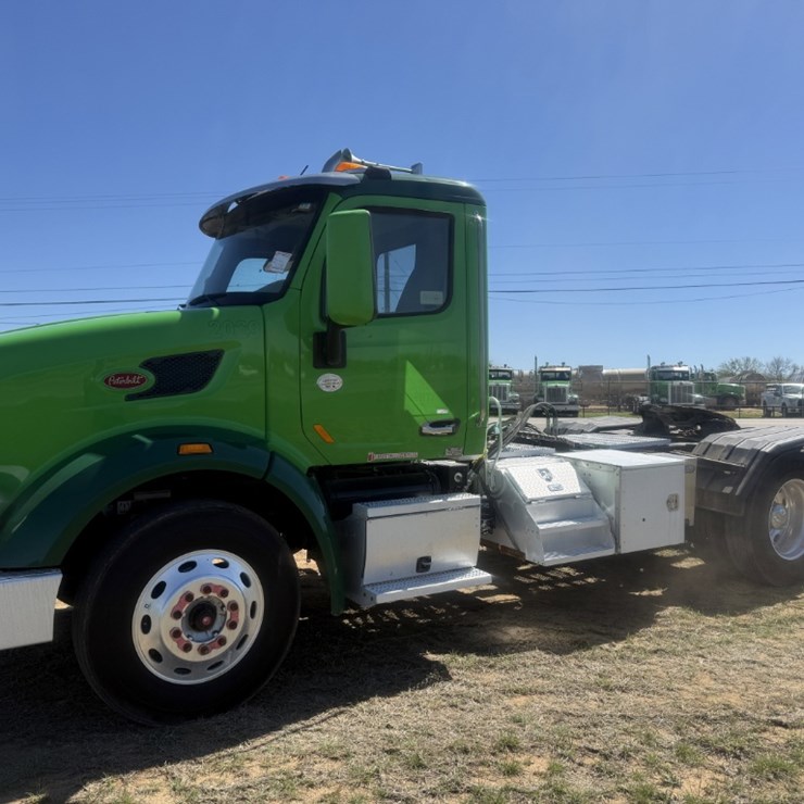 2019 PETERBILT 567