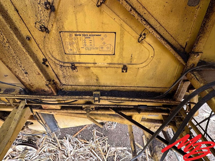 new-holland-70-image-27