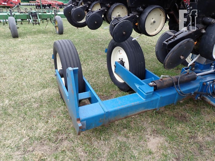 kinze-2600-image-5