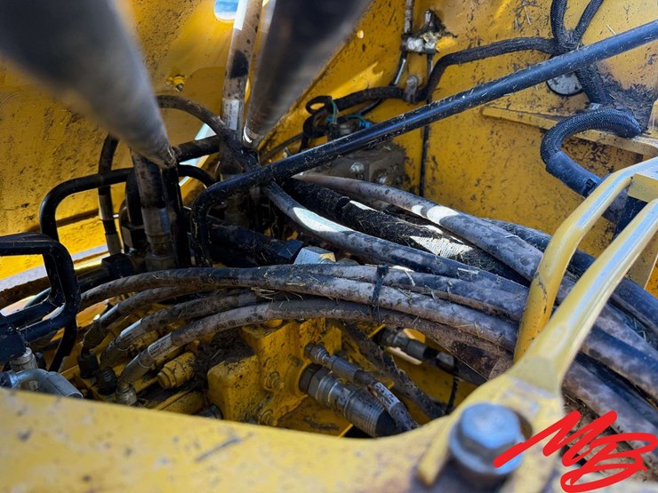 2018-deere-544k-image-15