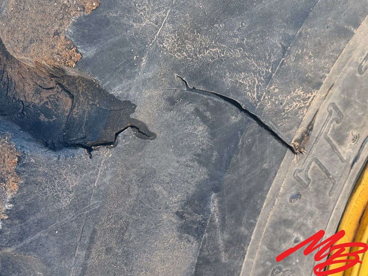 2018-deere-544k-image-31