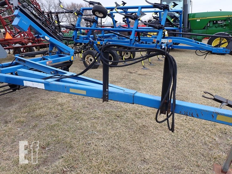 2357-dmi-crumbler-image-4