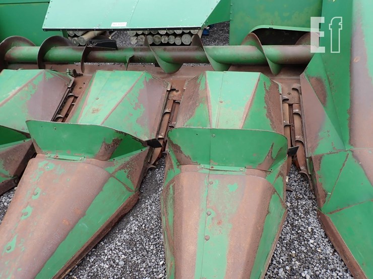 john-deere-444-image-2