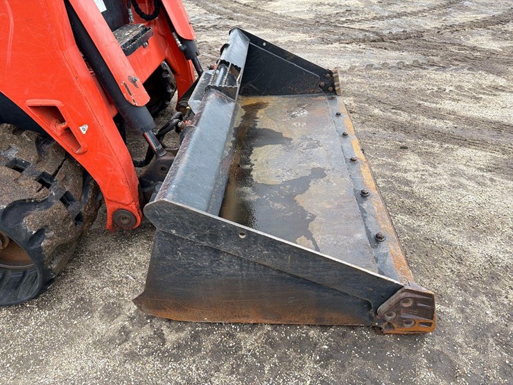 2022-kubota-svl97-2-image-16