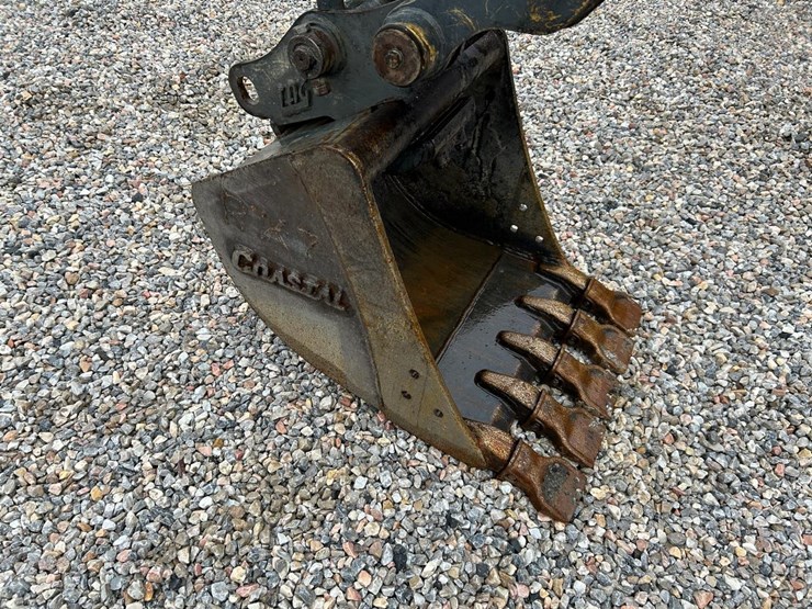 2021-deere-35g-image-8