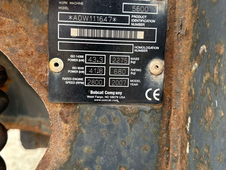 2007-bobcat-toolcat-5600-image-12