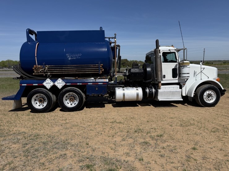 2013-peterbilt-367-image-4