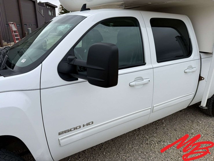 2014-chevrolet-silverado-2500-image-20