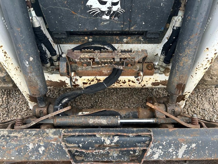 2020-bobcat-t76-image-10