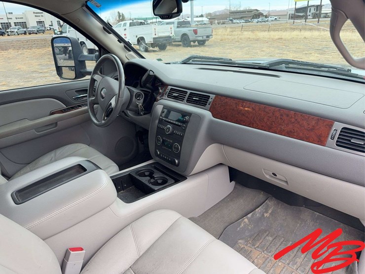 2009-gmc-sierra-2500-image-41