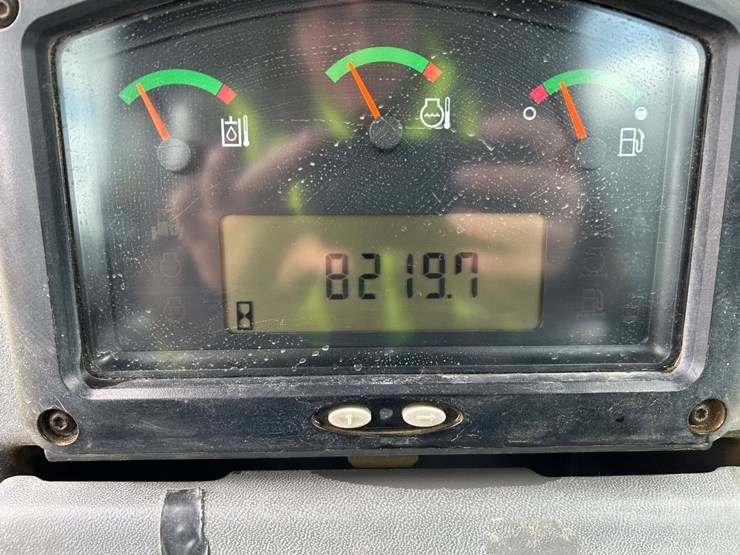 2015-caterpillar-d6k2-lgp-image-24