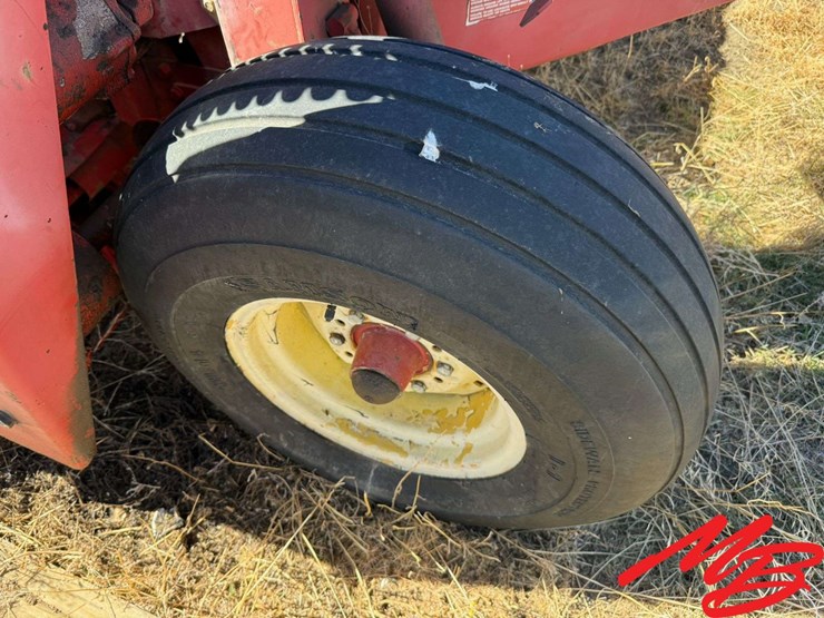 new-holland-499-image-15