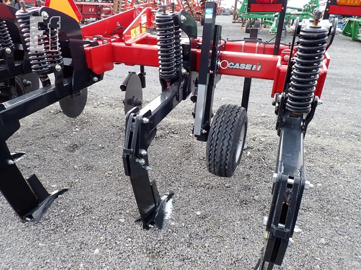 2023-case-ih-2500-image-5