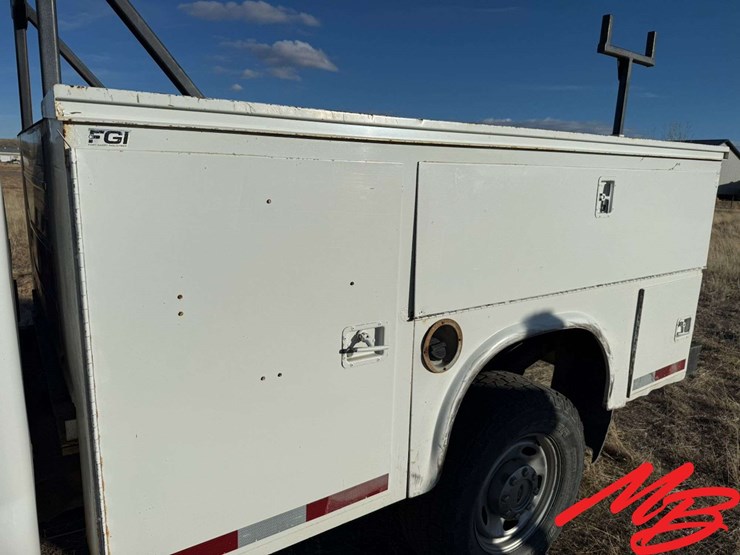 2010-ford-f350-image-13