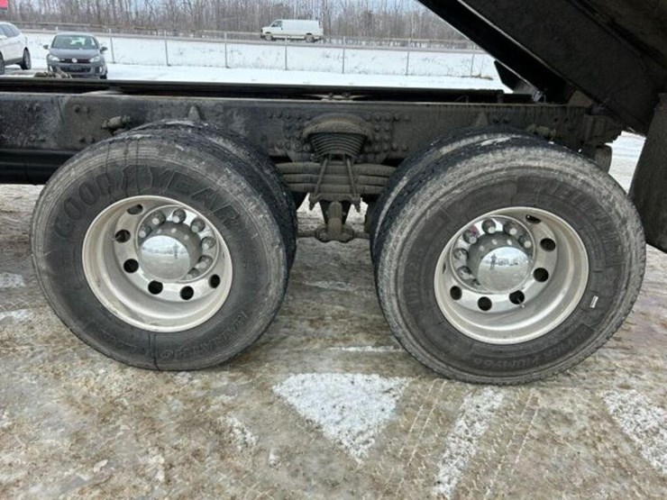 2017-western-star-4700-image-78