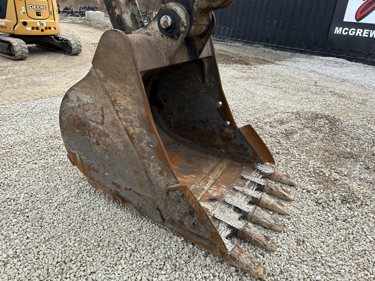 caterpillar-320e-image-8