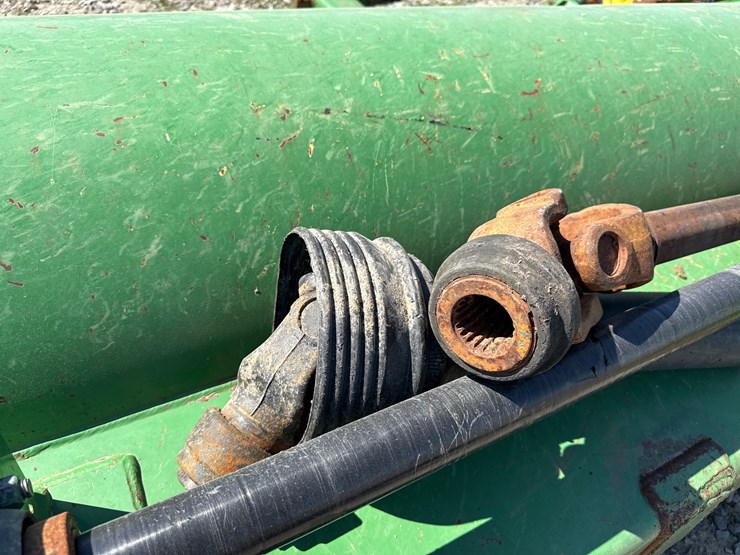 john-deere-520-image-17