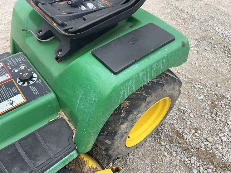 john-deere-345-image-22