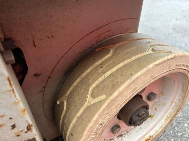 2009-skyjack-sjiii3219-image-16