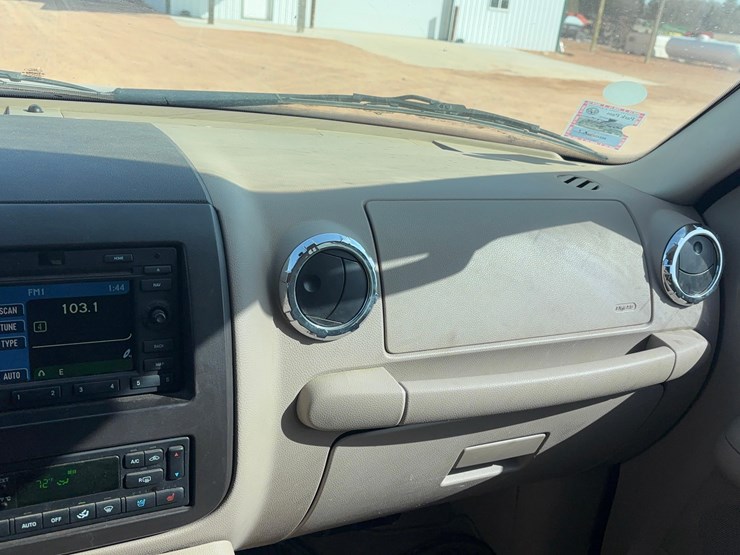 2006-ford-expedition-image-12