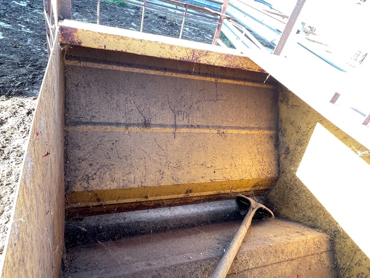 #6053-•-farmstar-double-sided-creep-feeder-image-12