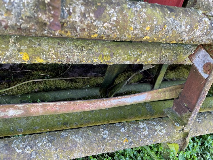 #6061-•-(4)-steel-gates-image-15