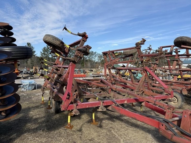 case-ih-4800-image-14